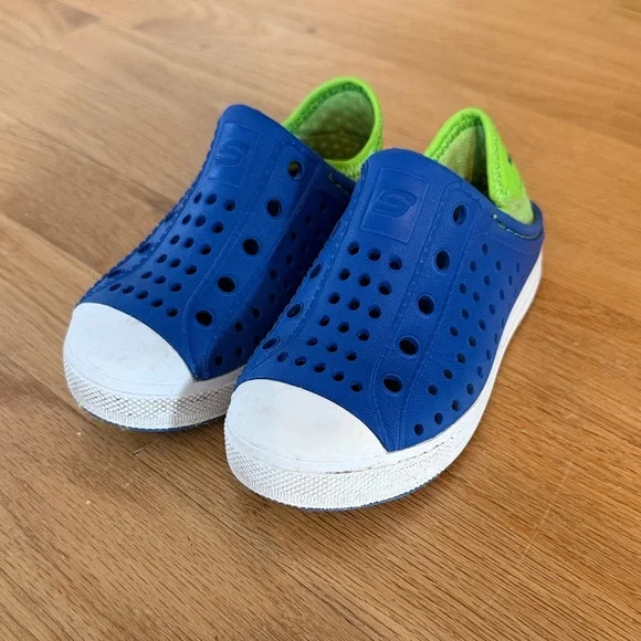 Toddler Skechers Kids Blue and Green Water Shoes, size 8 - Picture 1 of 9